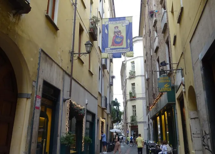 Gæstehus Dimora Dei Mercanti 4*